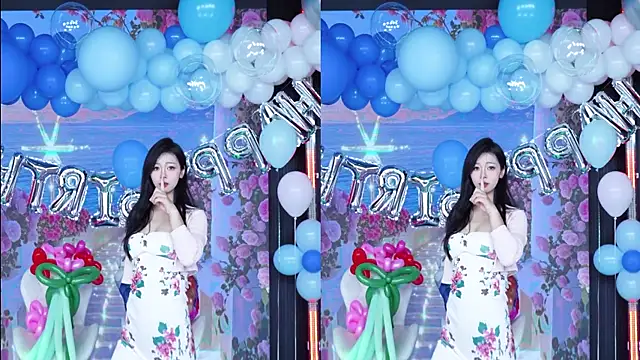 Snapshot of MissMoli-AAA chatting on June 10, 11:11 am MissMoli-AAA online show from June 10, 11:11 am