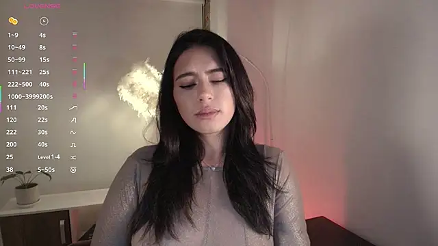 Snapshot of Isa_vargas_ chatting on July 14, 2:05 am Isa vargas online show from July 14, 2:05 am