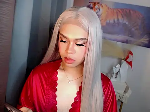 Horny HoneyX online show from June 20, 12:54 pm