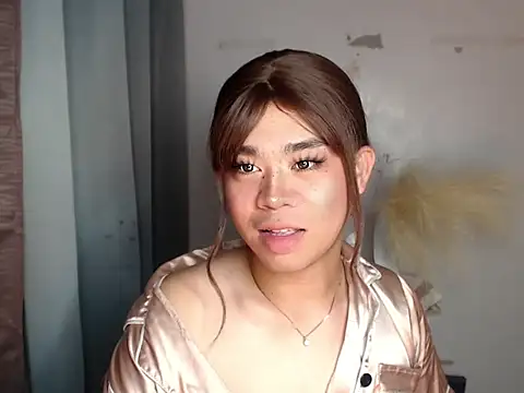 Horny HoneyX online show from June 15, 9:20 am
