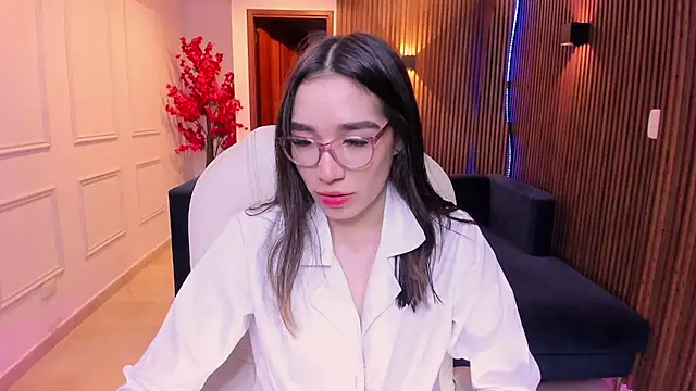 Emma caarter  online show from July 23, 3:15 am