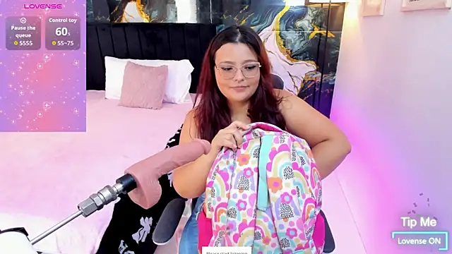 Miss Kloee online show from July 18, 7:11 pm