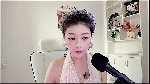 yunbao  online show from July 12, 12:00 am