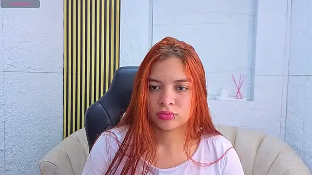 sofia red cn online show from June 19, 1:28 pm