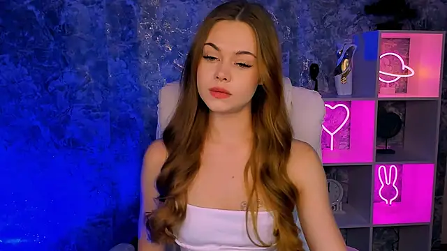 liora wisp online show from June 12, 4:38 pm