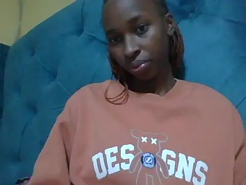 Lovey doveyy online show from June 24, 7:22 pm