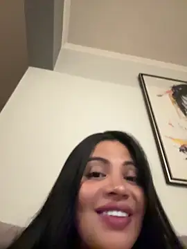 Olivia2134  online show from June 9, 9:49 pm