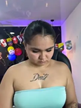 TifanyRoseX online show from June 24, 6:17 pm