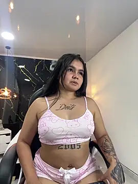 TifanyRoseX online show from June 15, 7:02 pm