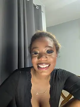 Snapshot of soupypie chatting on June 9, 11:28 pm soupypie online show from June 9, 11:28 pm
