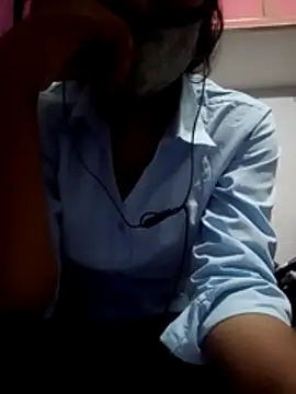 Virgin girl 001 online show from June 10, 5:19 am