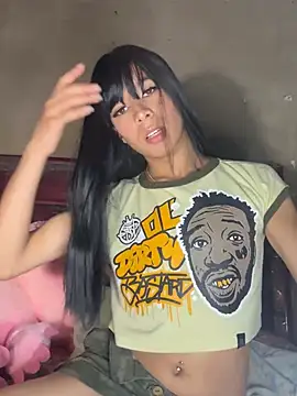 lady Tayron online show from June 27, 5:13 am