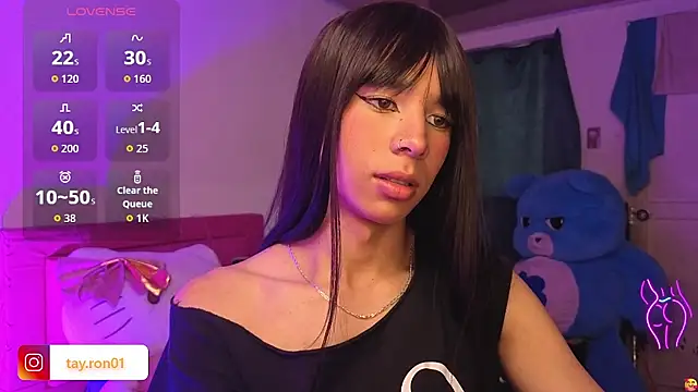 lady Tayron online show from June 12, 7:22 pm