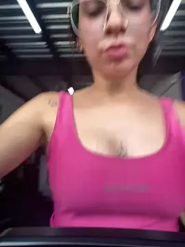 miimii lovee online show from June 17, 4:50 pm