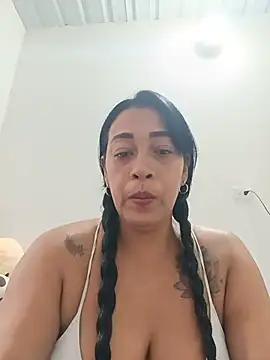candelahot10 online show from July 3, 1:50 pm