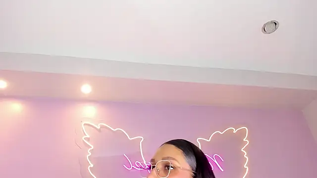 TalianaHernandez online show from July 22, 4:31 pm