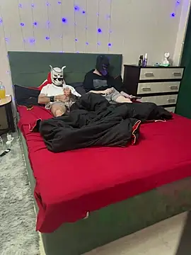 I K A online show from June 16, 8:53 pm