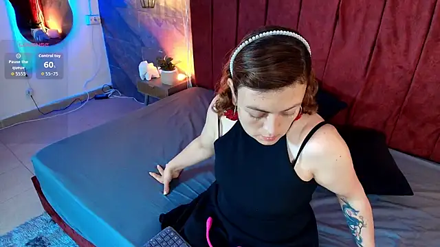 Hinata Moon online show from August 6, 12:33 pm