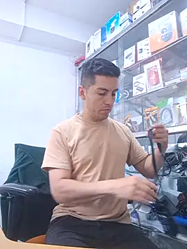 Snapshot of latinsexsteven chatting on June 20, 9:31 pm latinsexsteven online show from June 20, 9:31 pm