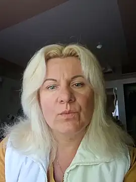VikaRaine555 online show from June 10, 1:56 pm