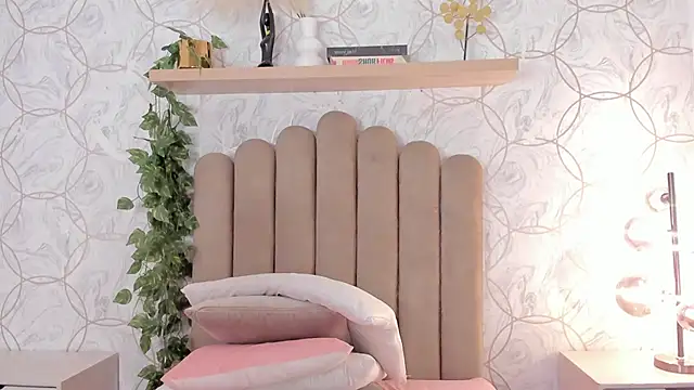 huge boobs ebony  online show from June 16, 7:36 pm