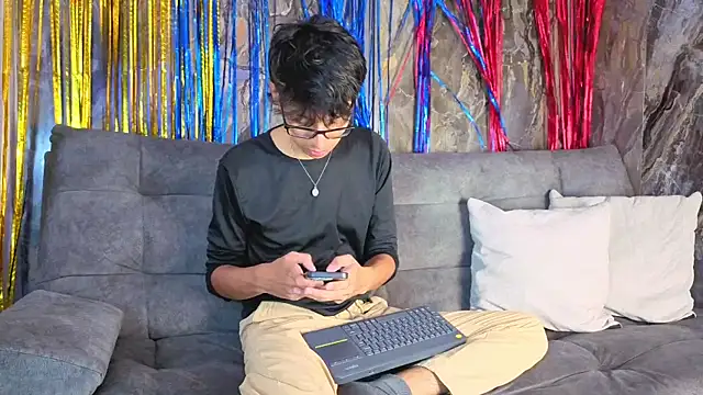 Noha King online show from June 19, 1:39 pm