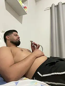 mineirinho3120 online show from June 28, 1:23 am