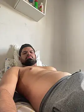 mineirinho3120 online show from July 3, 3:07 pm