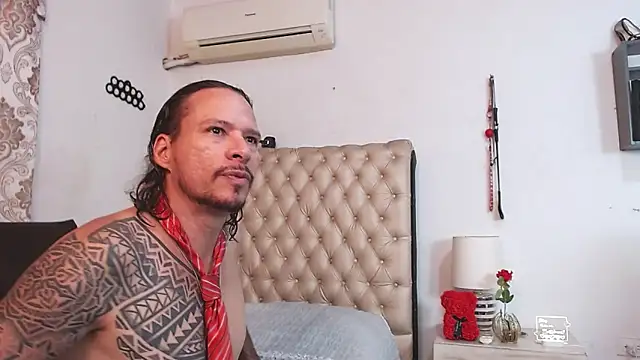 NinaAndRocco online show from June 22, 11:35 pm