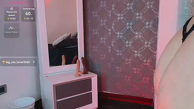 GiselleNoahX online show from July 2, 1:50 am
