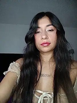 Snapshot of Cali99ope chatting on June 19, 5:02 am Cali99ope online show from June 19, 5:02 am
