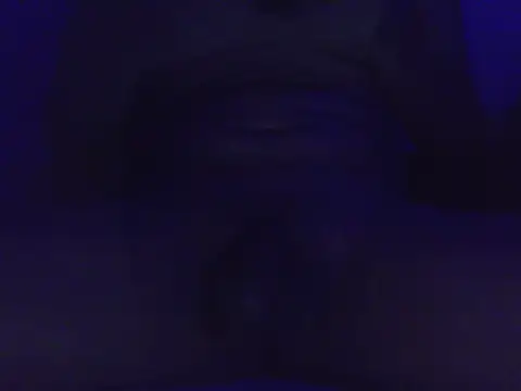 Snapshot of AlexCalx chatting on June 18, 6:23 am AlexCalx online show from June 18, 6:23 am