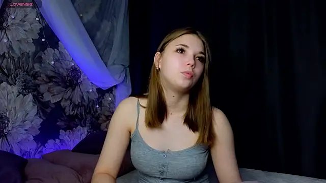 jenny7474 online show from July 11, 3:51 am