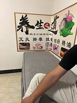 qujing002 online show from July 11, 1:55 pm