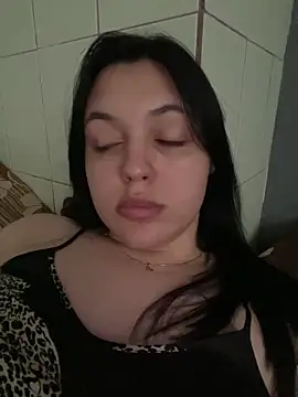 Snapshot of Bettie_Toni chatting on June 10, 12:28 pm Bettie Toni online show from June 10, 12:28 pm