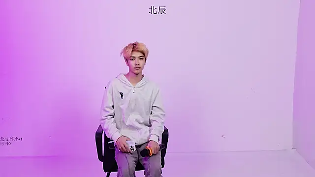 YinLi-Boy online show from June 26, 11:27 am