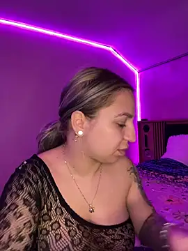 xLexi online show from July 22, 5:04 pm