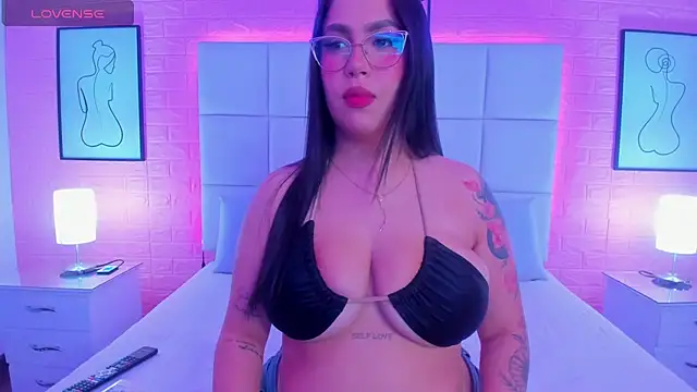 chloe parker  online show from July 7, 3:53 am