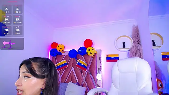 Snapshot of Camiila__1 chatting on June 28, 12:22 pm Camiila 1 online show from June 28, 12:22 pm