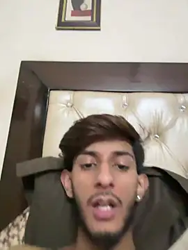 Snapshot of ronnnnn718 chatting on July 30, 1:54 pm ronnnnn718 online show from July 30, 1:54 pm