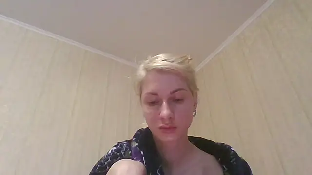 AmberandBlond online show from June 19, 4:02 pm