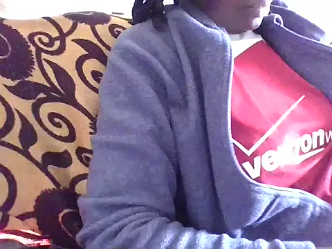 lucyswee online show from July 20, 7:49 am