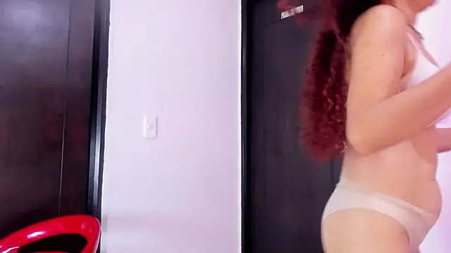 Snapshot of kataleya_saenz1 chatting on July 3, 12:55 pm kataleya saenz1 online show from July 3, 12:55 pm