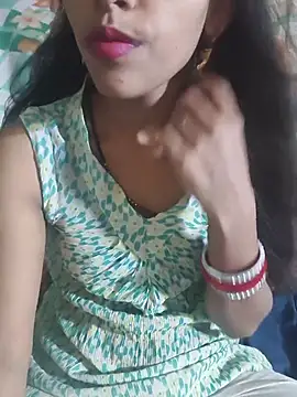 Cute Merry   online show from July 20, 5:15 am