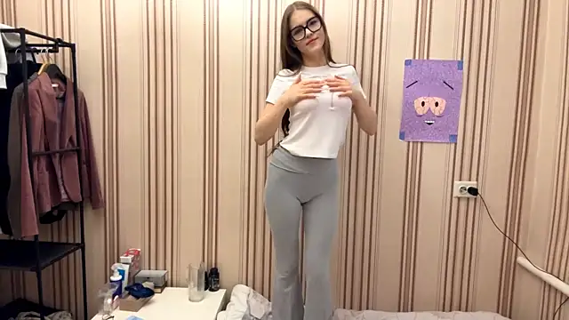 MiaWonderind online show from July 9, 11:31 am