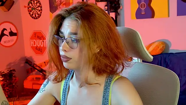 SeraphineDuskryn online show from July 28, 6:07 pm