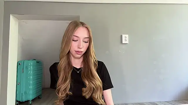 TraceyHowey online show from June 24, 9:41 am