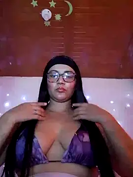 litle hot online show from June 16, 10:32 pm