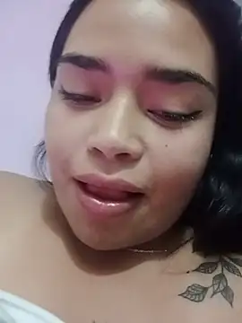 Violett Cinnamon online show from July 2, 2:23 am
