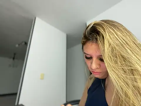 aliisonparker26 online show from June 11, 2:53 am